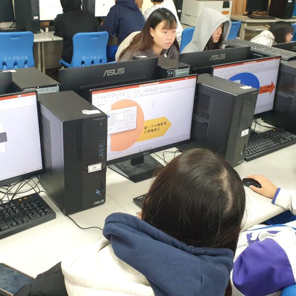 20260225-0304-0318 中壢學校-專題簡報製作技巧