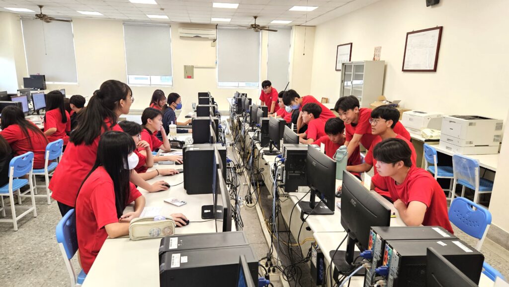 20260727-0812 彰化學校暑輔_專題簡報製作技巧